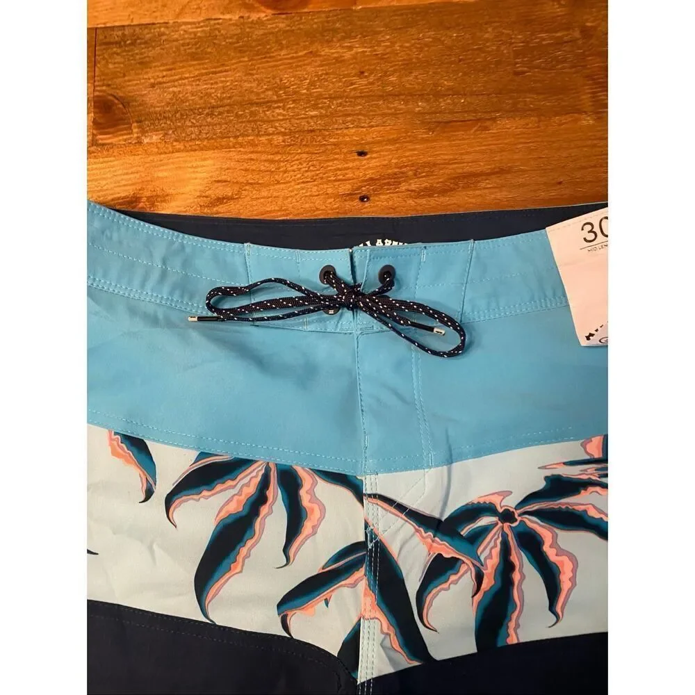 Billabong size 30 NWT Tribong Pro Boardshorts mid length blue swimwear shorts